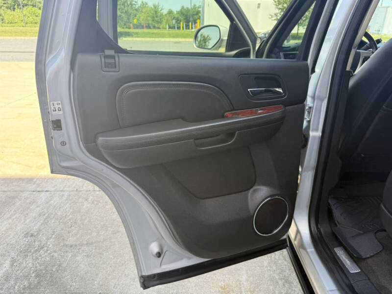 2012 Cadillac Escalade Premium