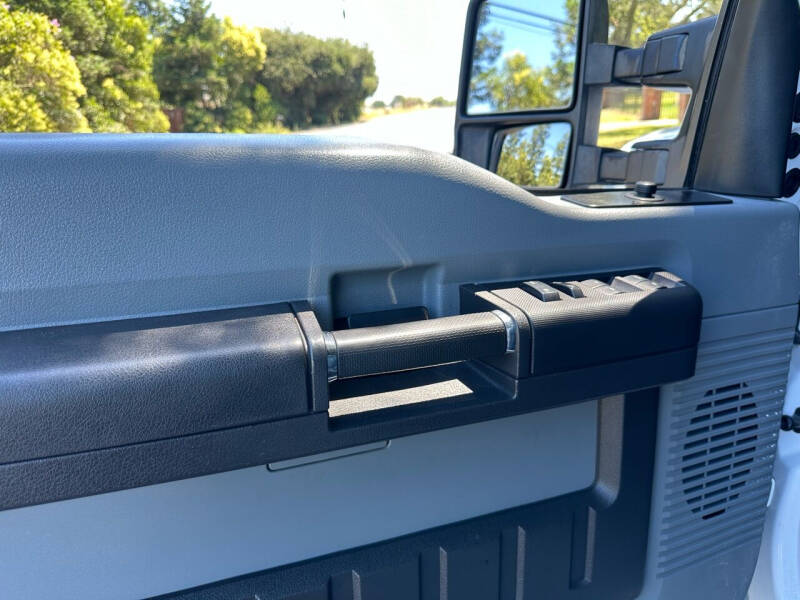 2011 Ford F-350 Super Duty XL