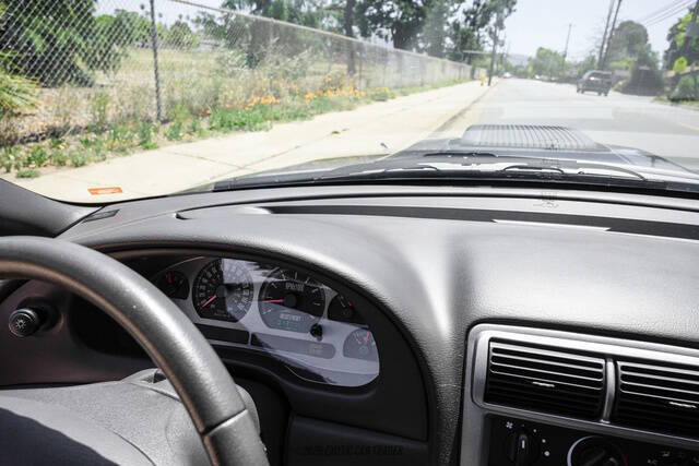 2003 Ford Mustang Mach 1 Premium
