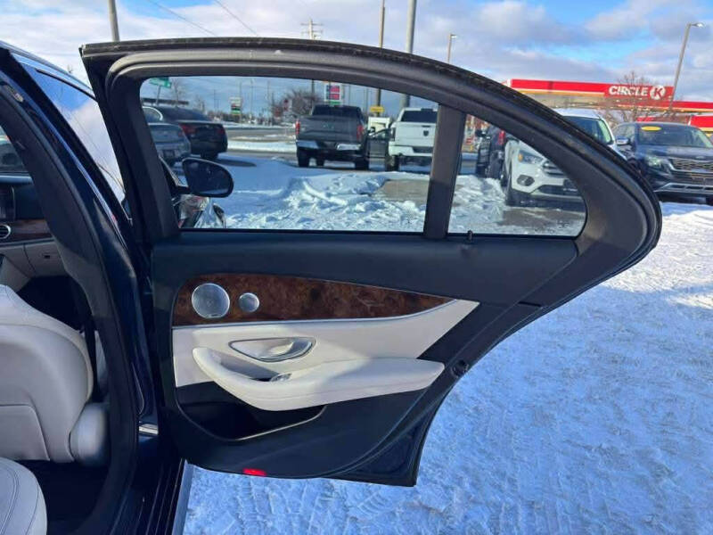 2017 Mercedes-Benz E-Class E 300 4MATIC