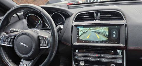 2017 Jaguar XE 35t R-Sport