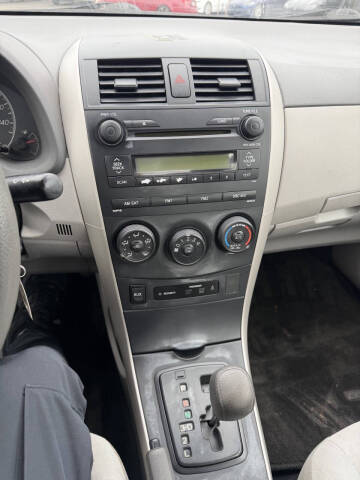 2009 Toyota Corolla LE