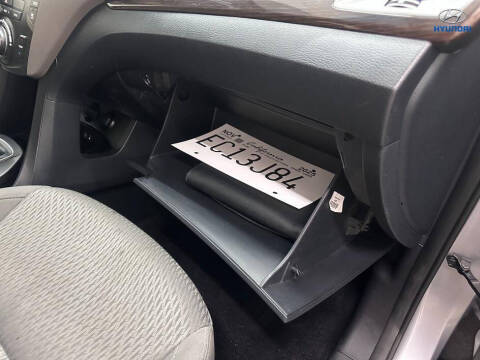 2018 Hyundai Santa Fe SE