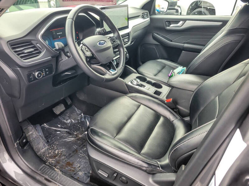 2024 Ford Escape Platinum