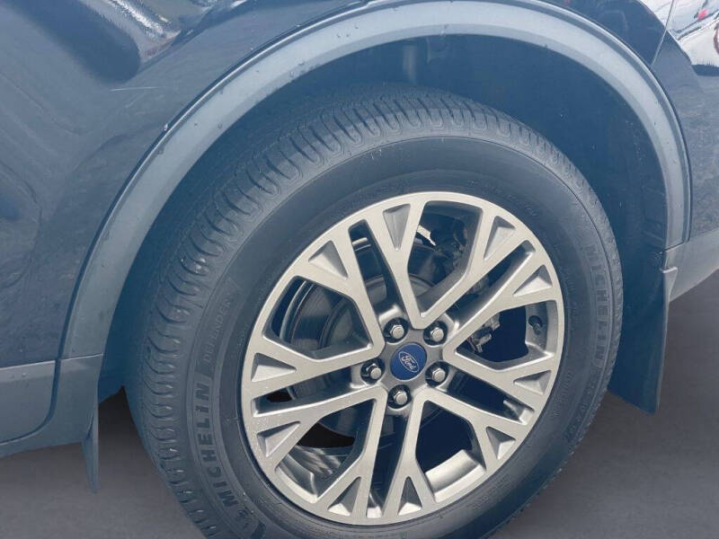 2022 Ford Escape Hybrid SEL