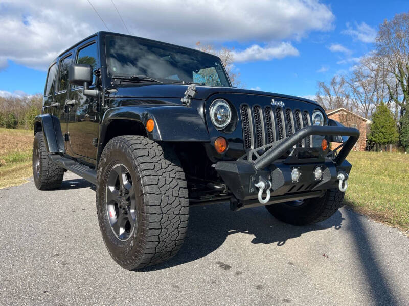 2012 Jeep Wrangler Unlimited Sahara photo 10