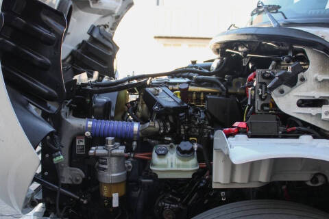 2019 Freightliner M2 106