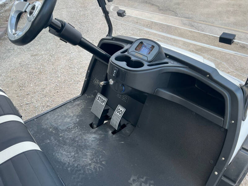 2023 ICON EV I60L