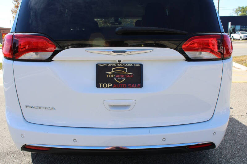 2018 Chrysler Pacifica Touring L Plus