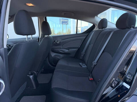 2014 Nissan Versa 1.6 SV
