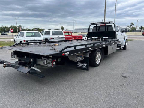 2022 Chevrolet Silverado 5500HD