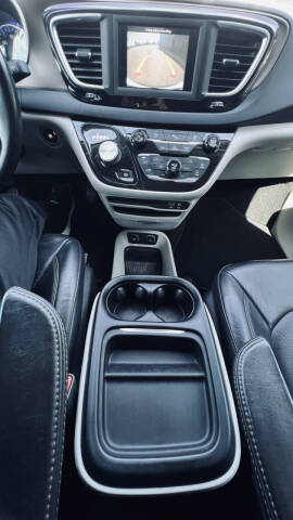 2018 Chrysler Pacifica Touring L