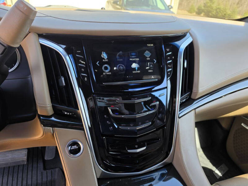 2019 Cadillac Escalade Platinum