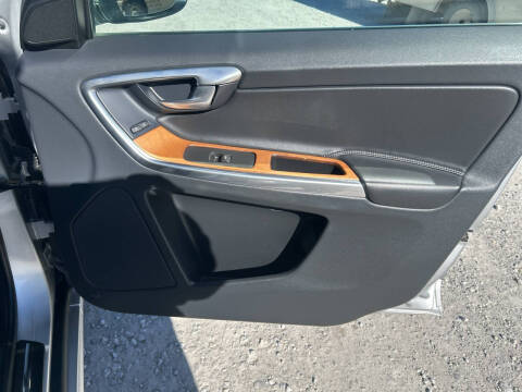 2017 Volvo XC60 T6 Inscription