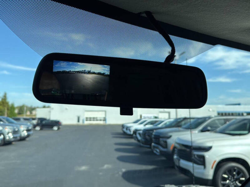 2025 Chevrolet Express 2500