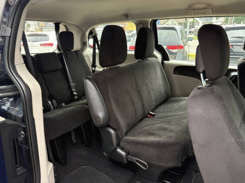 2013 Dodge Grand Caravan American Value Package