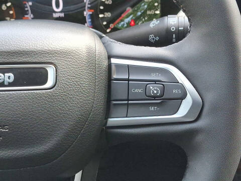 2023 Jeep Compass Latitude Lux