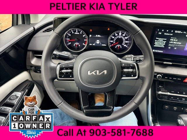 2024 Kia Carnival EX