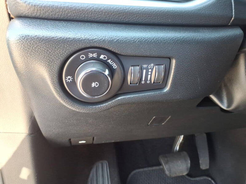 2025 Chrysler Pacifica Pinnacle