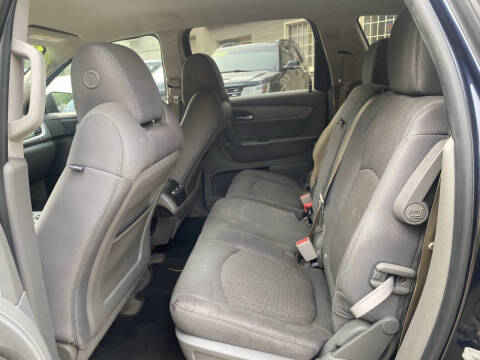 2017 Chevrolet Traverse LS