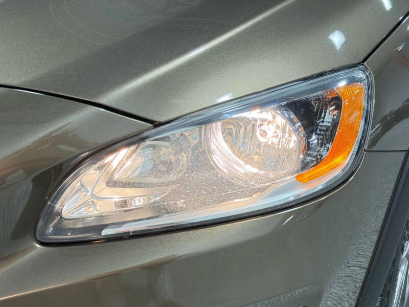 2016 Volvo V60 Cross Country T5