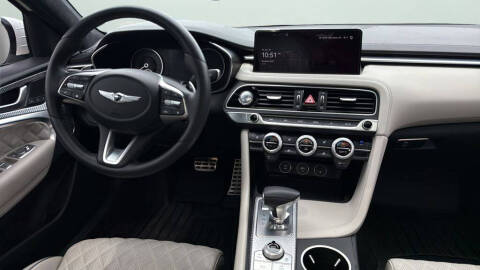 2023 Genesis G70