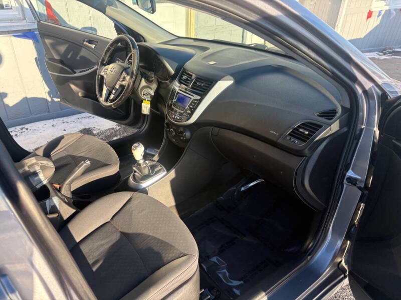 2014 Hyundai Accent SE