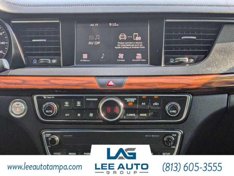 2017 Kia Cadenza Premium