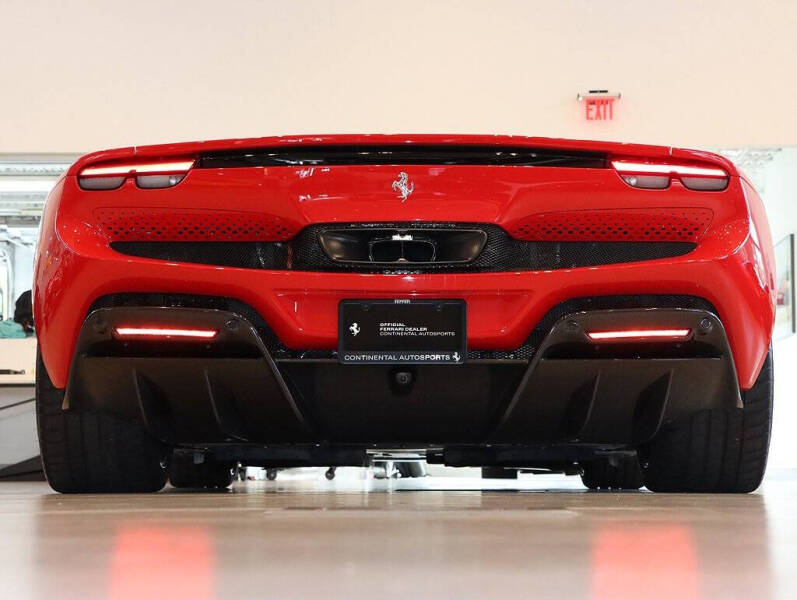 2024 Ferrari 296 GTS