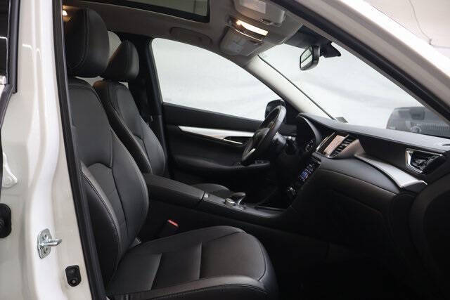 2021 Infiniti QX50 Essential