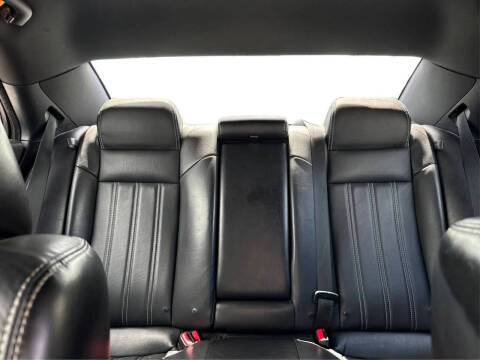 2016 Chrysler 300