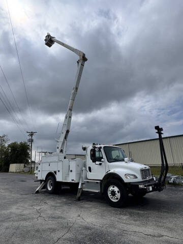 2015 Freightliner M2 106