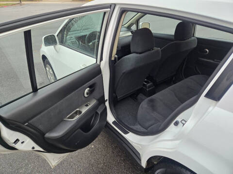 2012 Nissan Versa 1.8 S