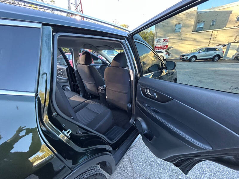 2020 Nissan Rogue SV