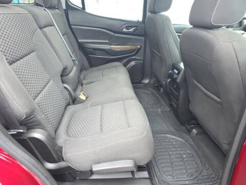 2017 GMC Acadia SLE-2