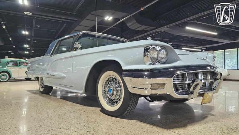 1960 Ford Thunderbird