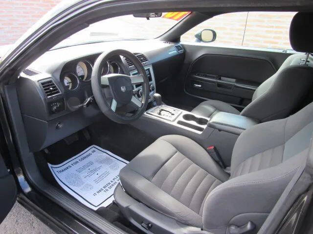 2010 Dodge Challenger SE