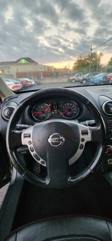 2013 Nissan Rogue SV w/SL Package