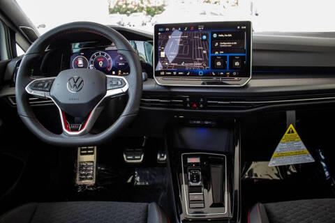 2025 Volkswagen Golf GTI SE