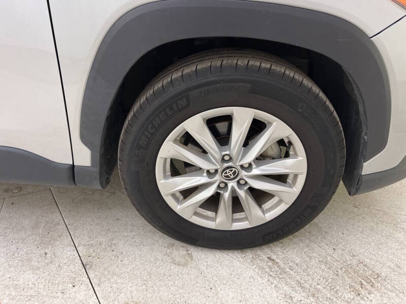 2022 Toyota Corolla Cross LE