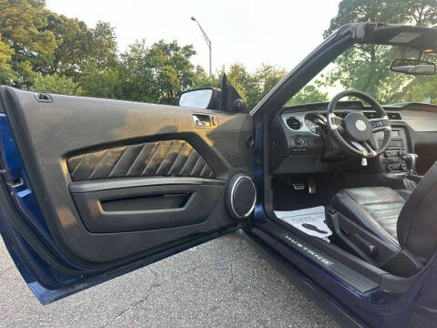 2010 Ford Mustang V6