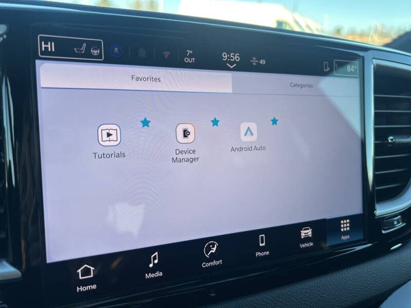 2026 Chrysler Voyager LX