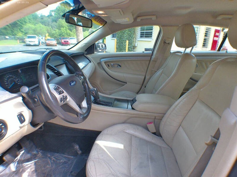 2013 Ford Taurus SEL