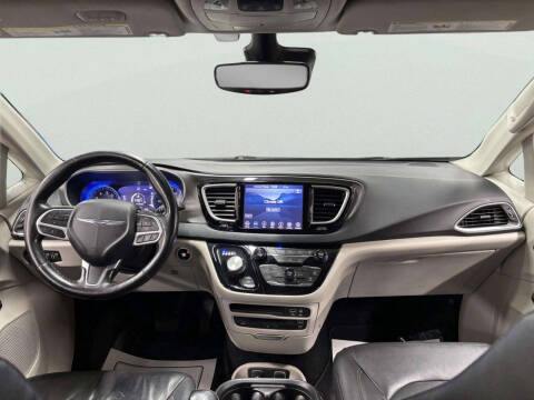 2020 Chrysler Pacifica Touring L Plus