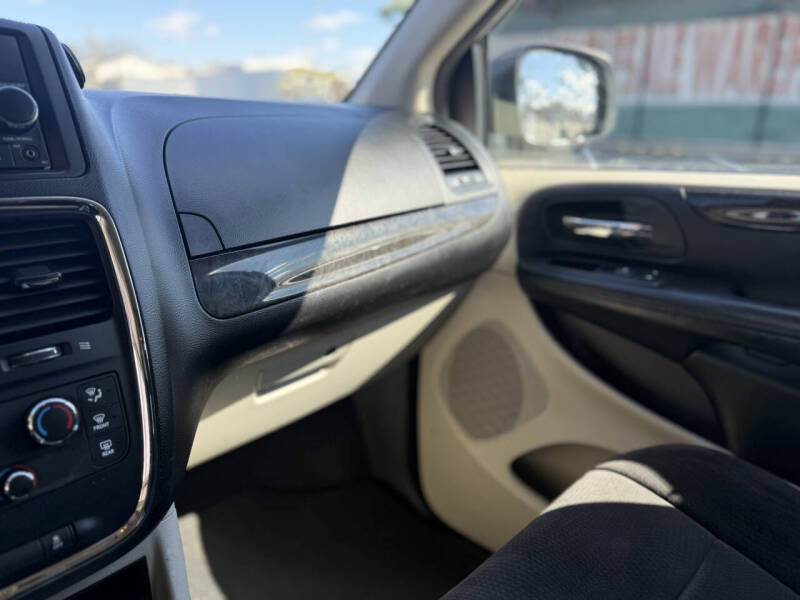 2012 Dodge Grand Caravan SXT