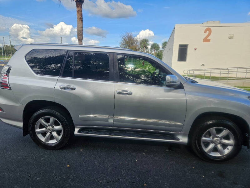 2018 Lexus GX Base photo 33