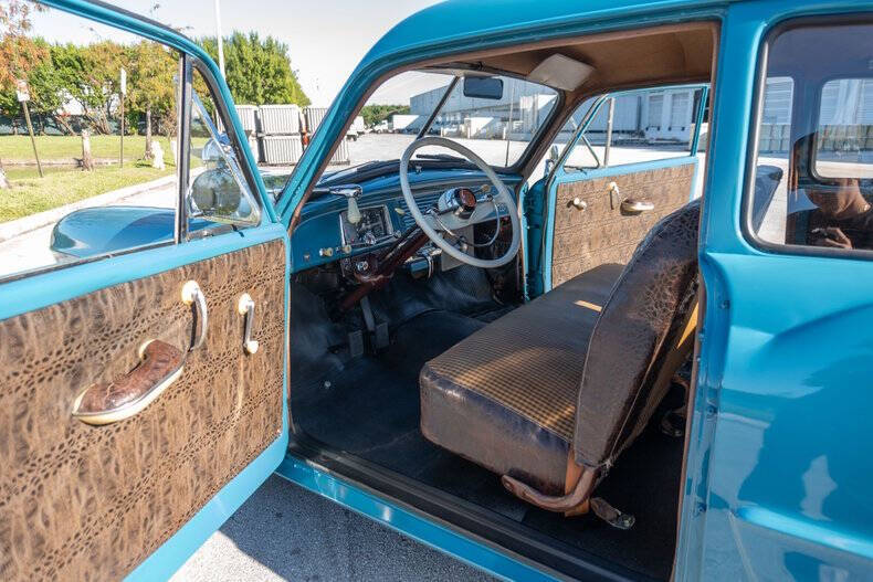 1951 Kaiser Henry-J Coupe