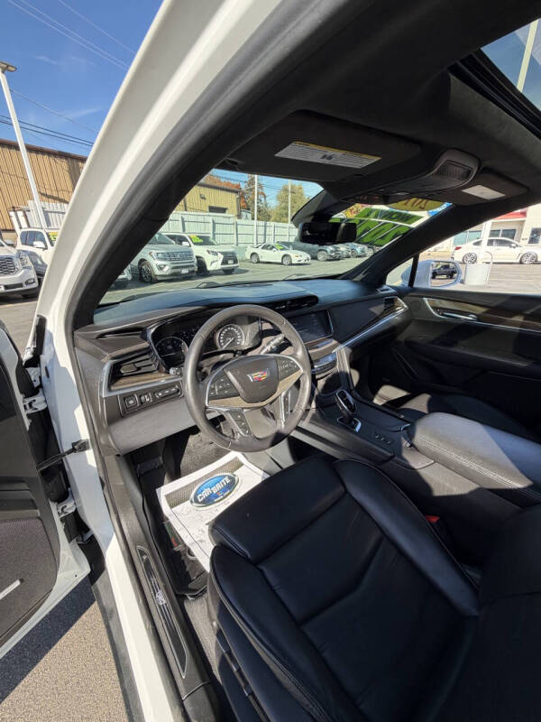 2017 Cadillac XT5 Platinum