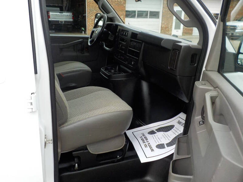 2021 Chevrolet Express 2500
