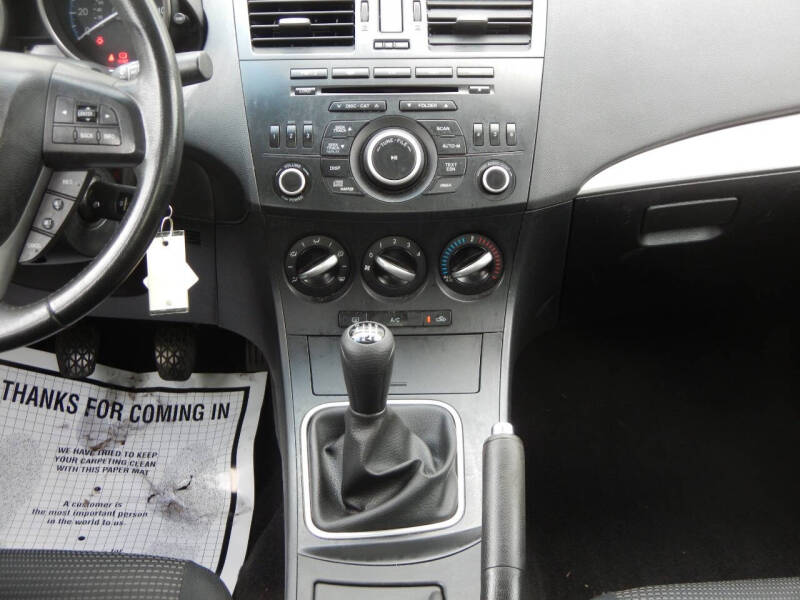 2012 Mazda MAZDA3 i Touring
